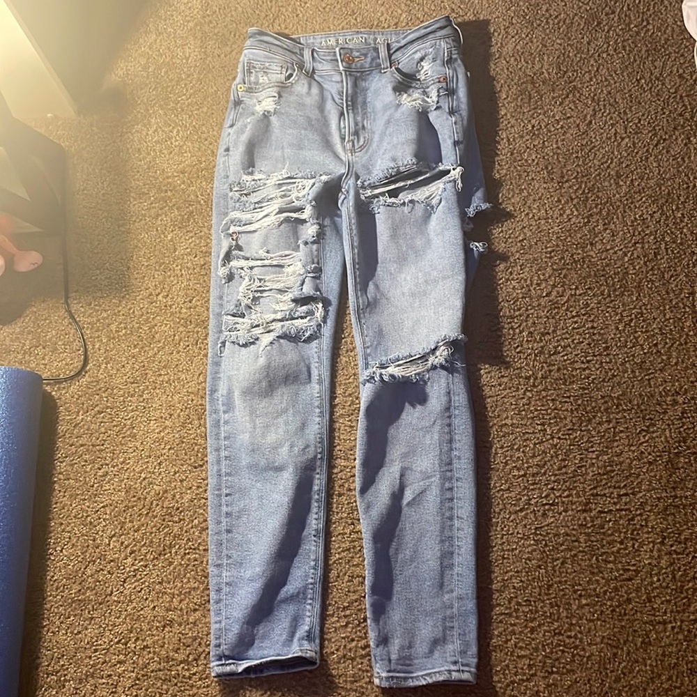 high rise stretch American eagle jeans. size 0